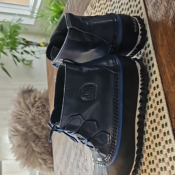 SOREL Ankle Rain Boots Size 8 Blue/Black - Picture 3 of 4